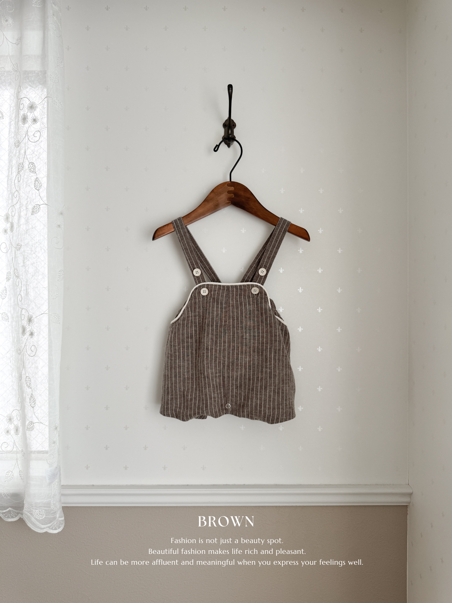 Stripe line suspender suit