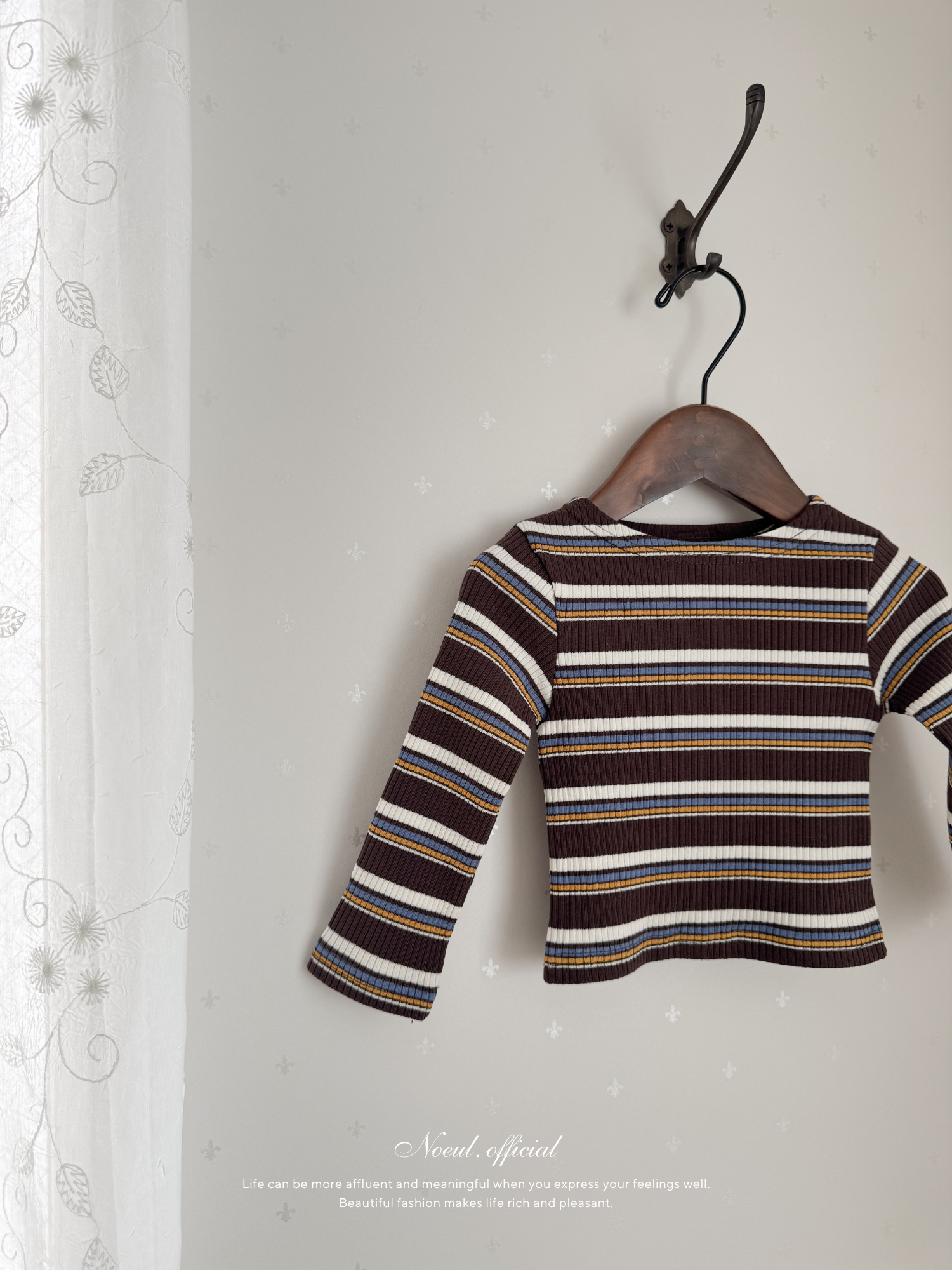 Multi stripe tee