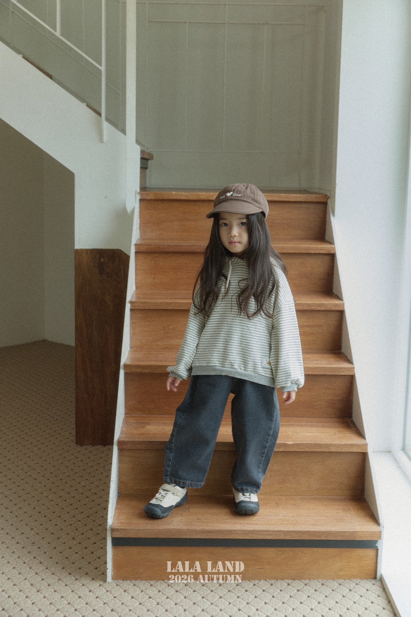［Lala land］Wide curveed pants