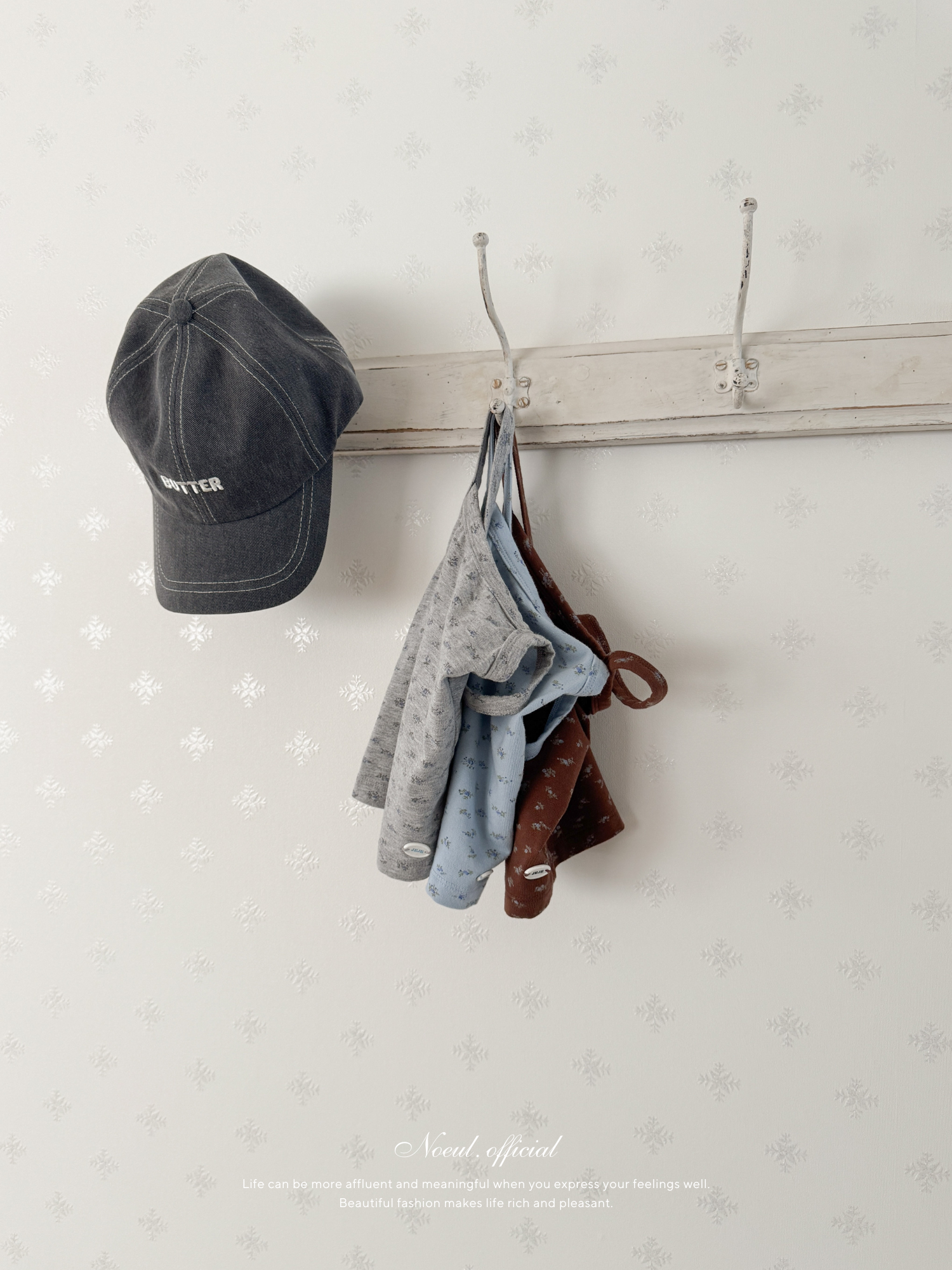 Cross flour camisole