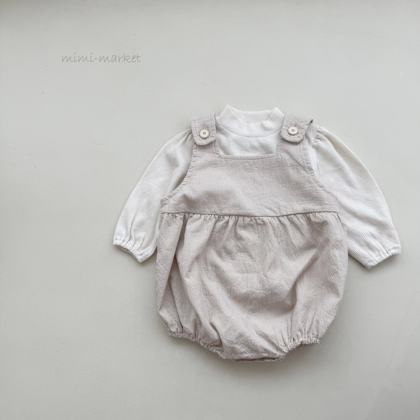 ［mimi market］Puff half neck tee