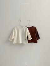 [atomeme] Ours Embroidery Tee