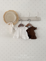 Petit puff frill blouse