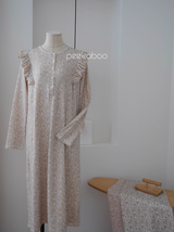 ［peekaboo］Very wing one-piece (mom)