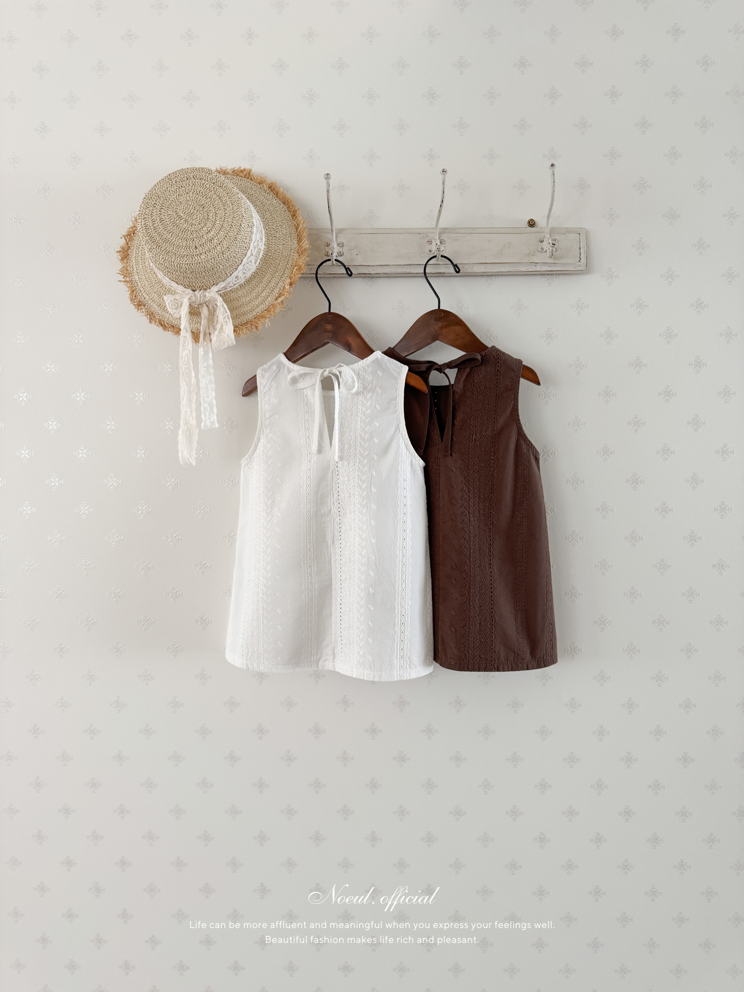 Lace pocket one-piece
