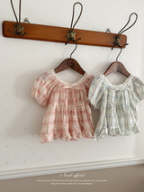 Maybe ribbon puff blouse