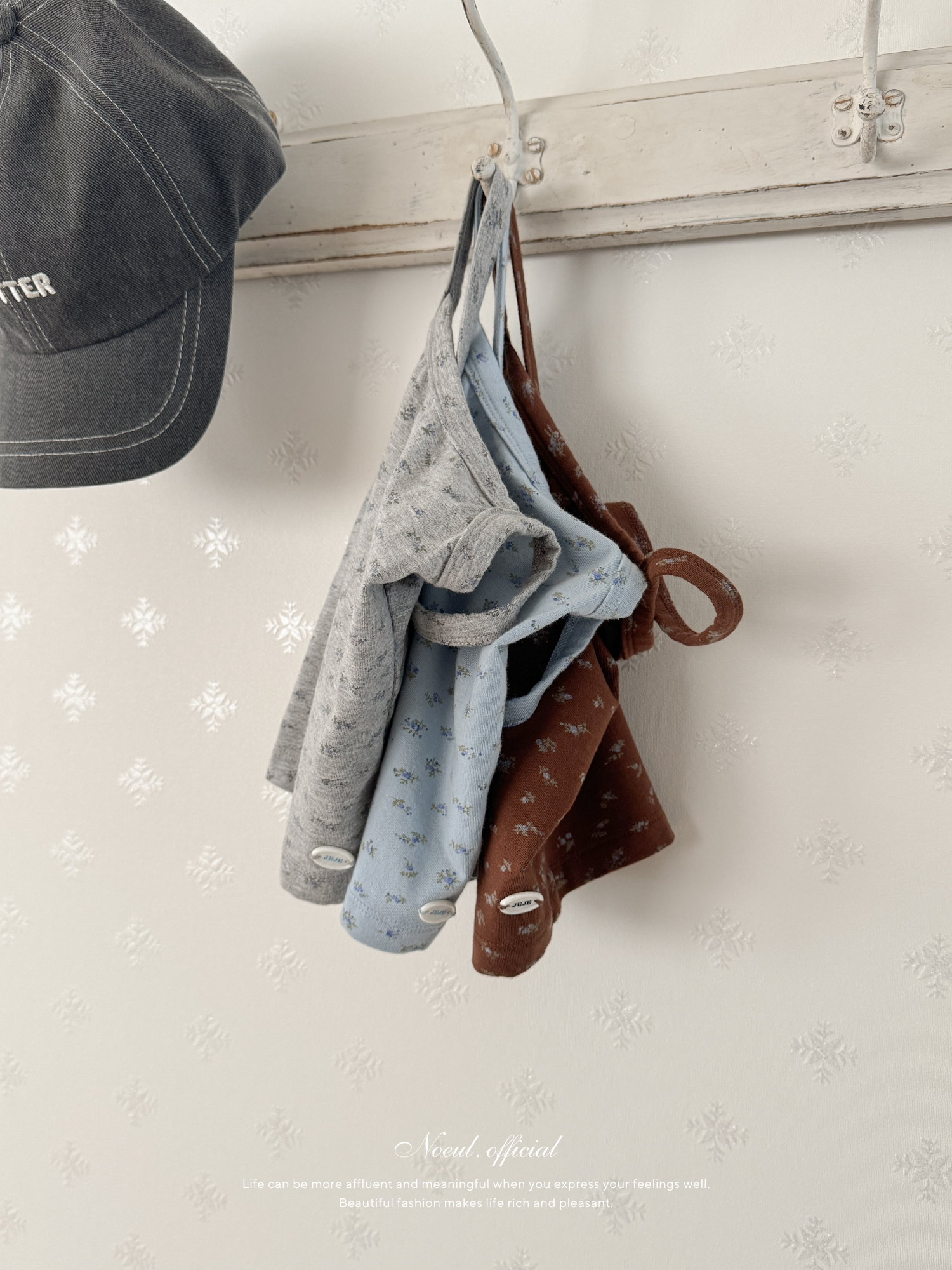 Cross flour camisole