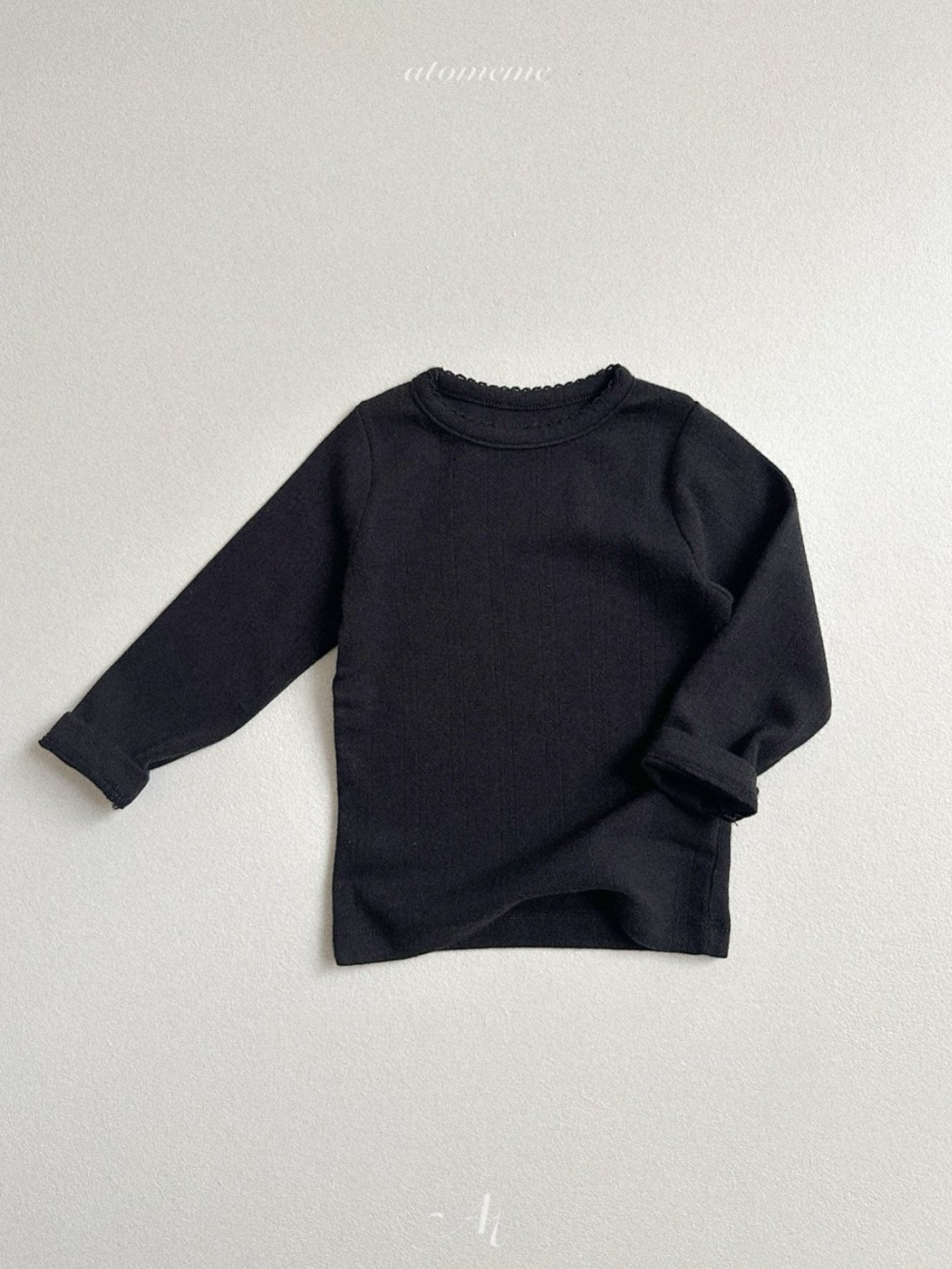 [atomeme] Eyelet Pin Stitch Tee