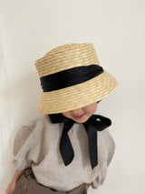 Color ribbon straw hat