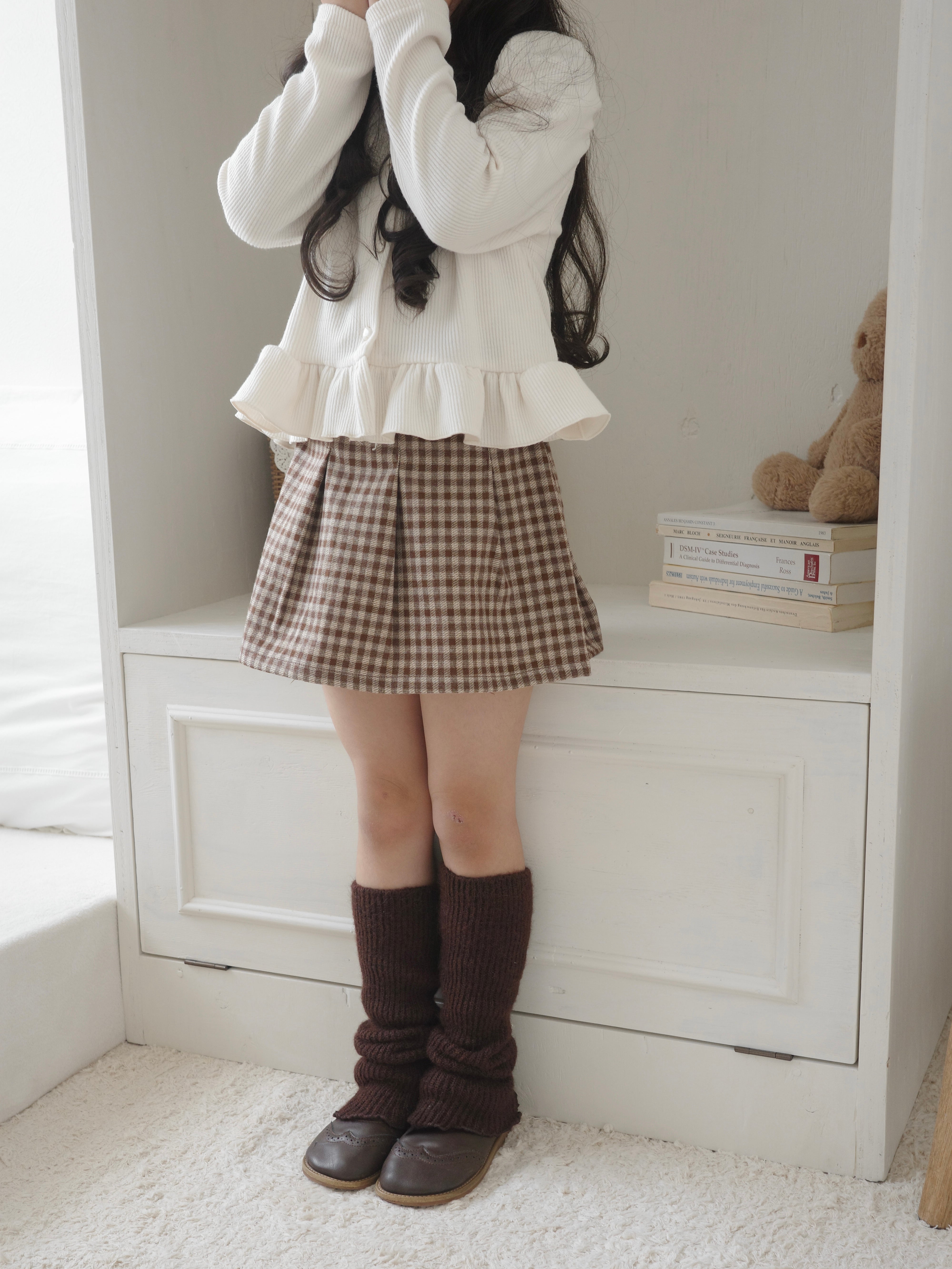 Small check skirt