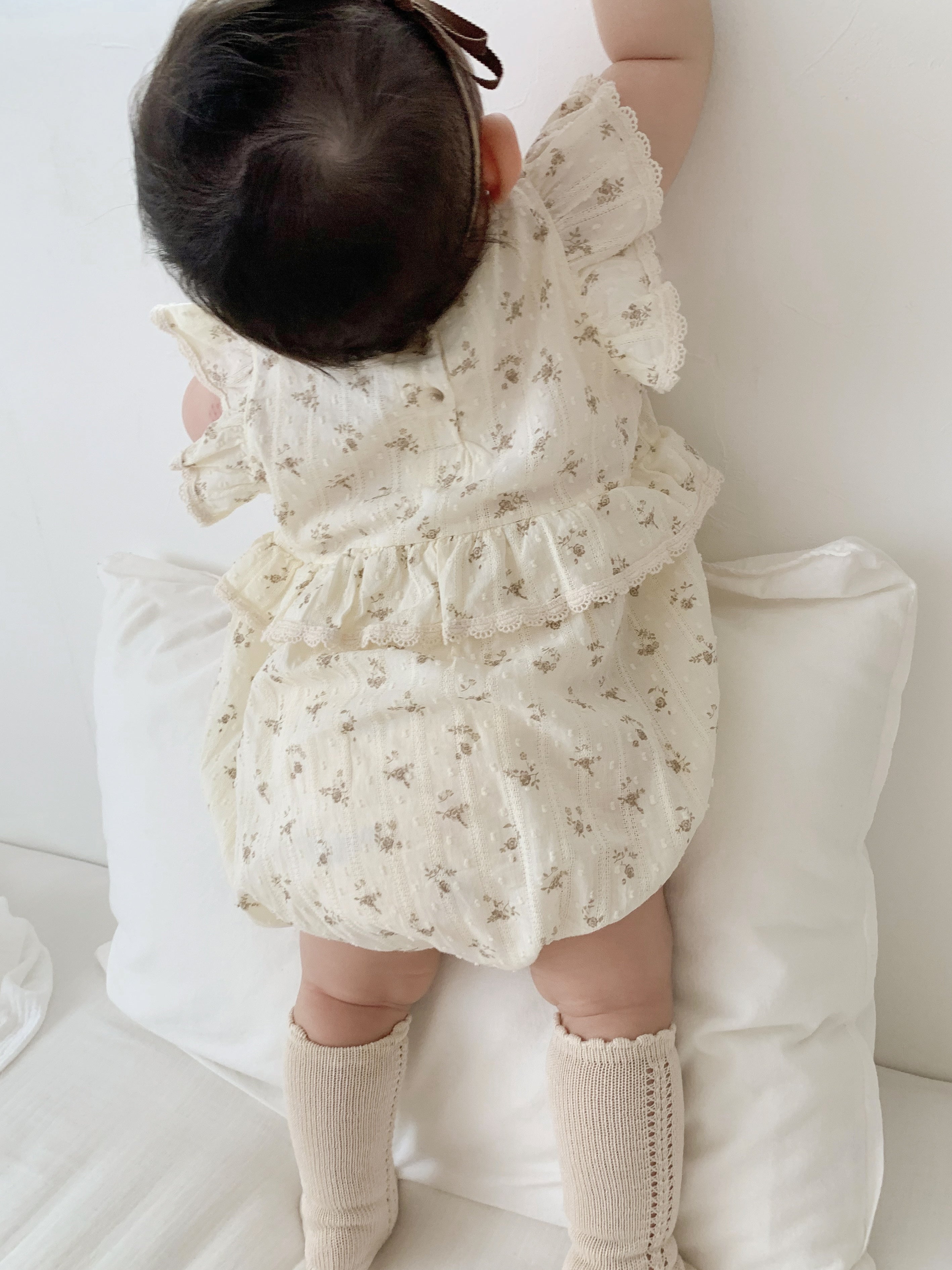 Aile flower rompers