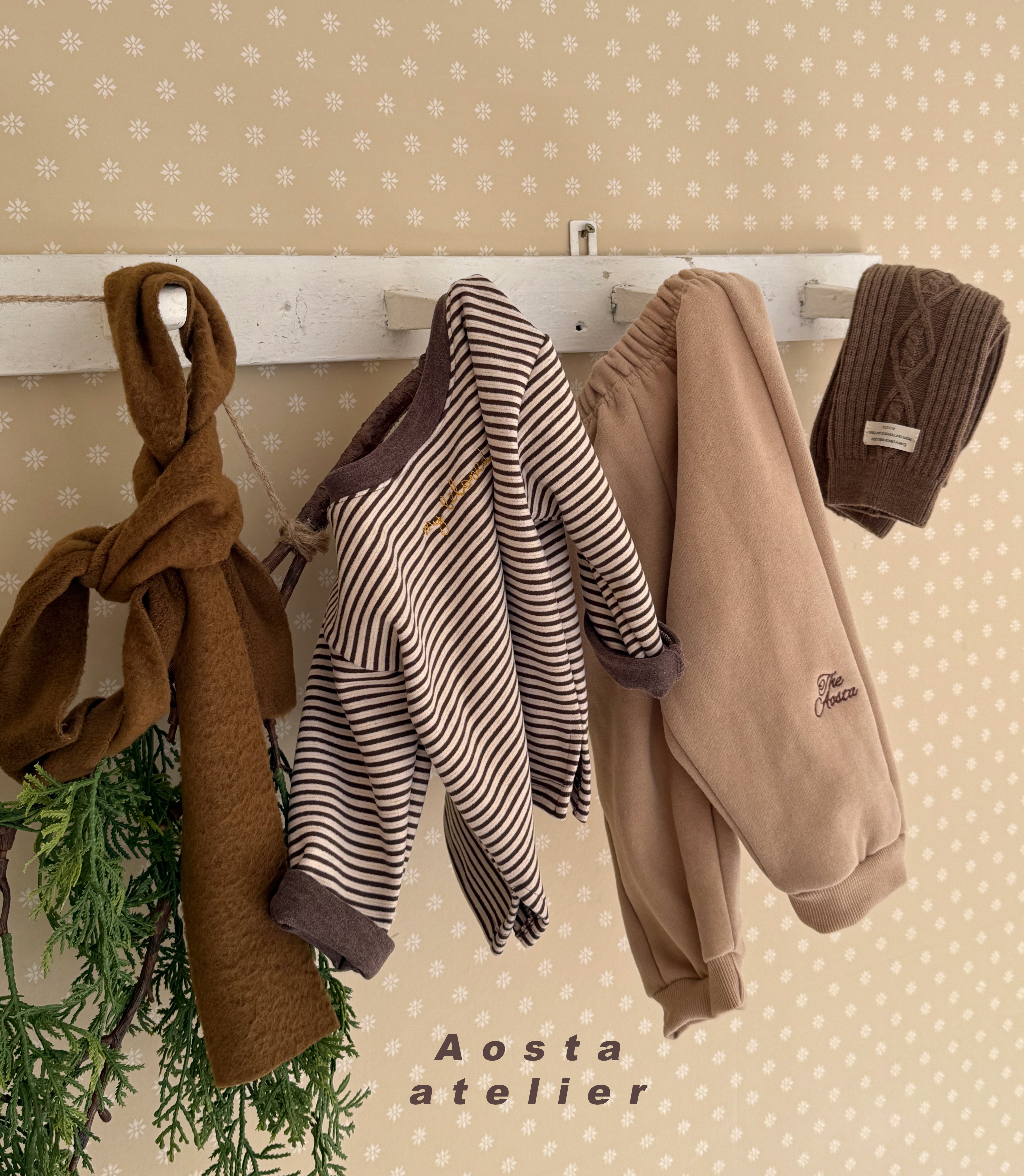 ［Aosta］Mybee tee