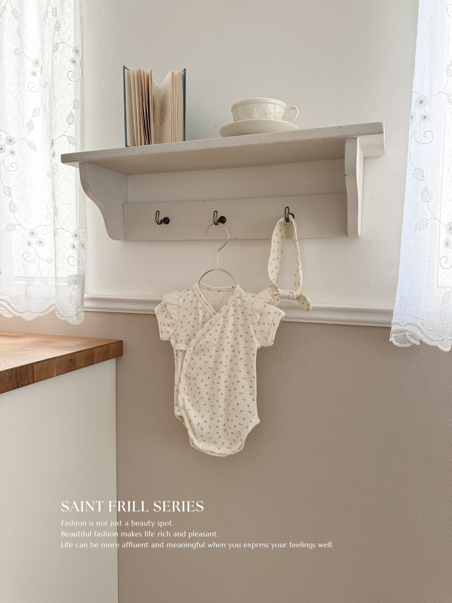 Saint hairband