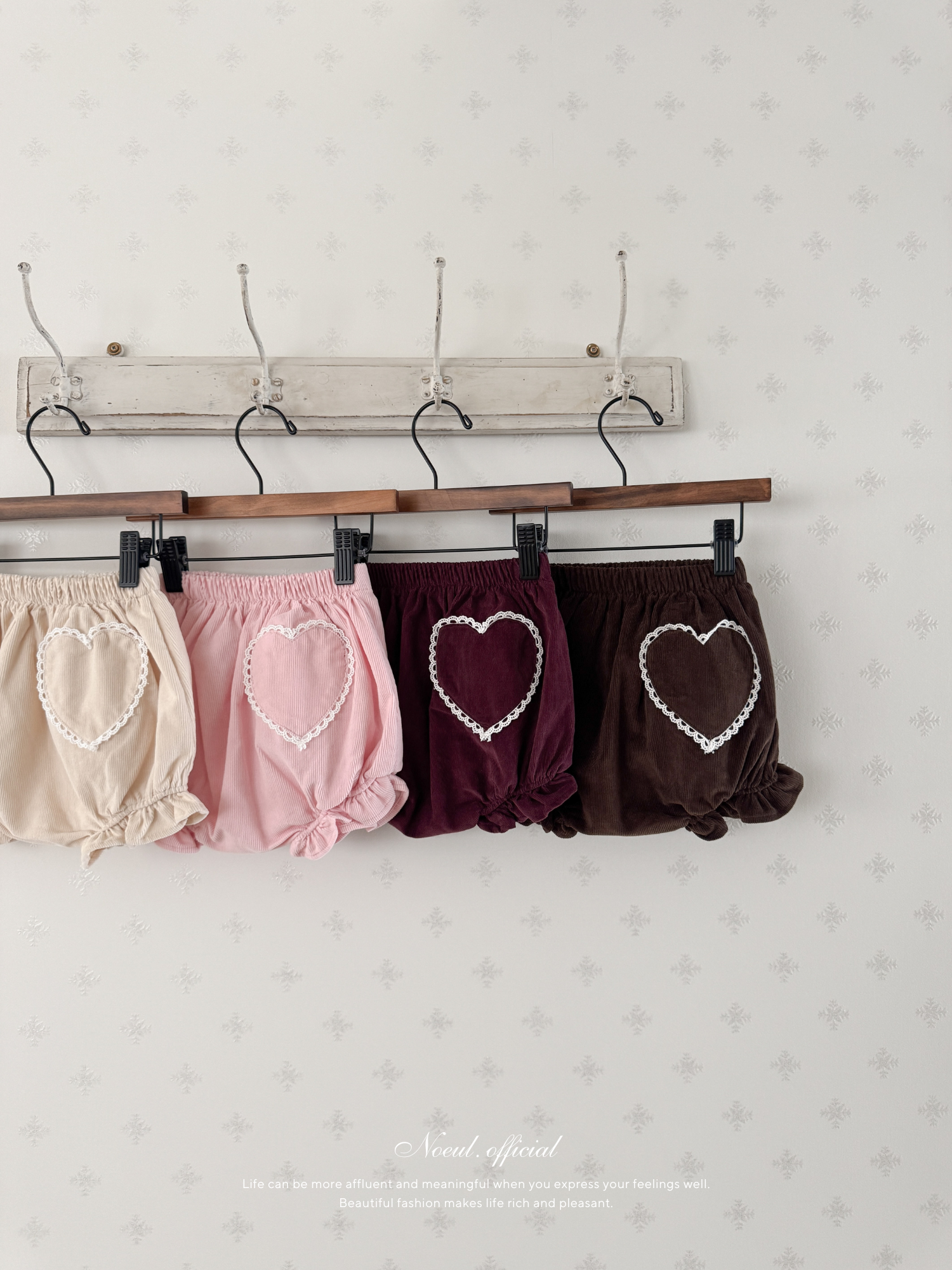 Heart corduroy frill bloomer