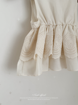 Rose embroidery blouse