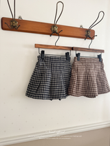Small check skirt