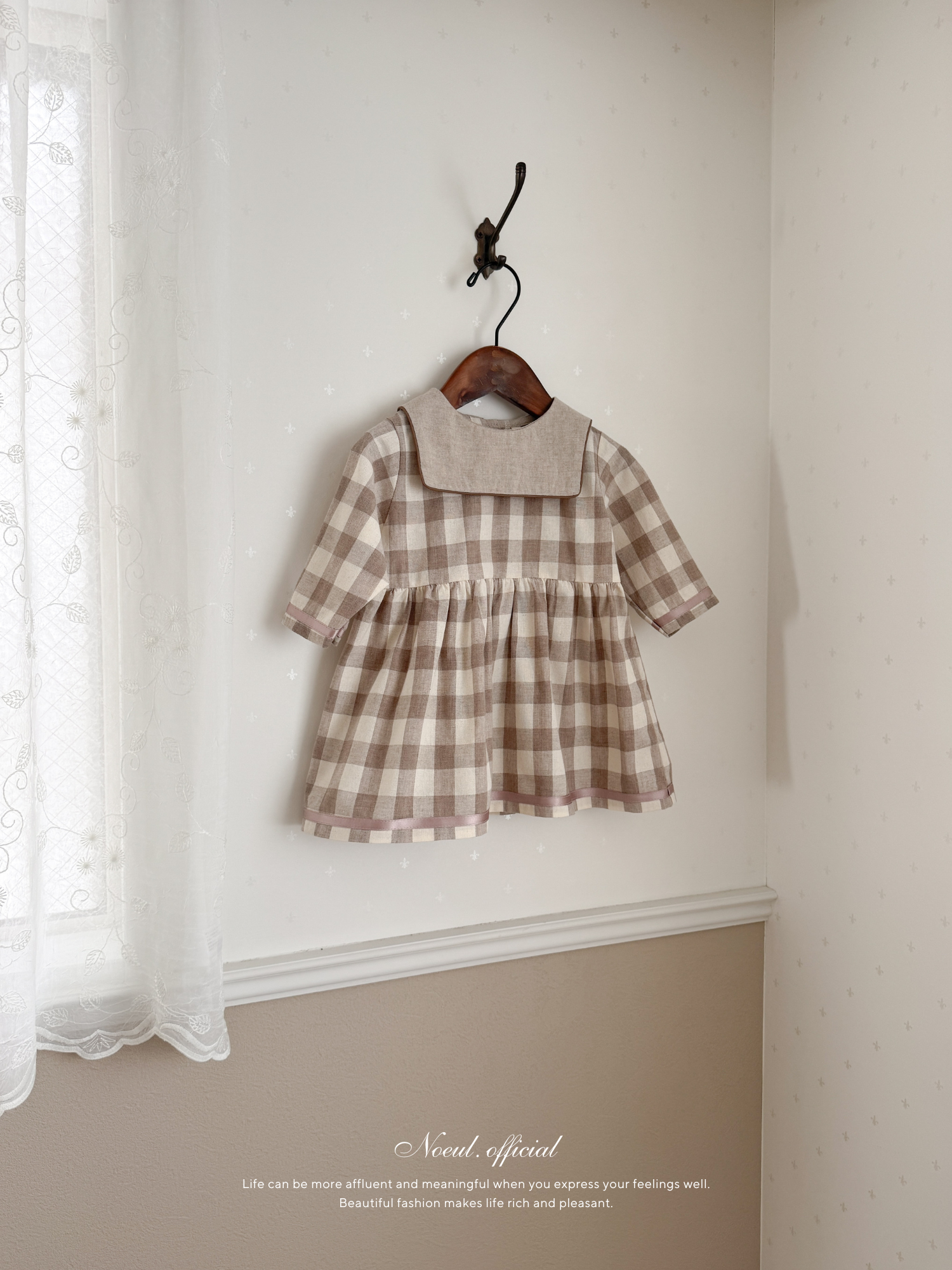 Bonbon check one-piece