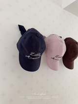Little moment cap