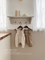 Wing frill suit