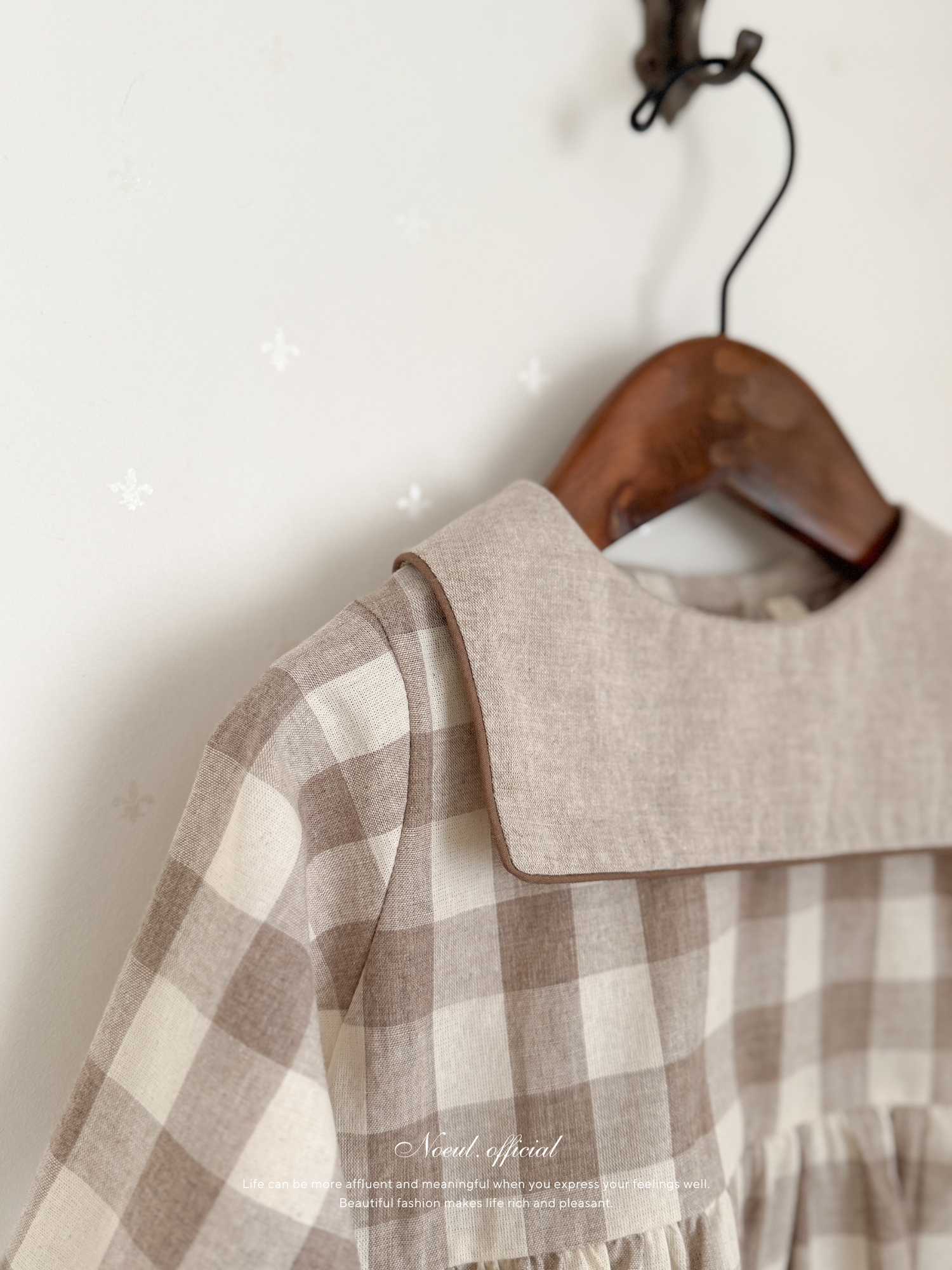 Bonbon check one-piece