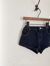 Heart pocket short pants