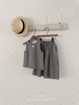 Muse check sleeveless blouse