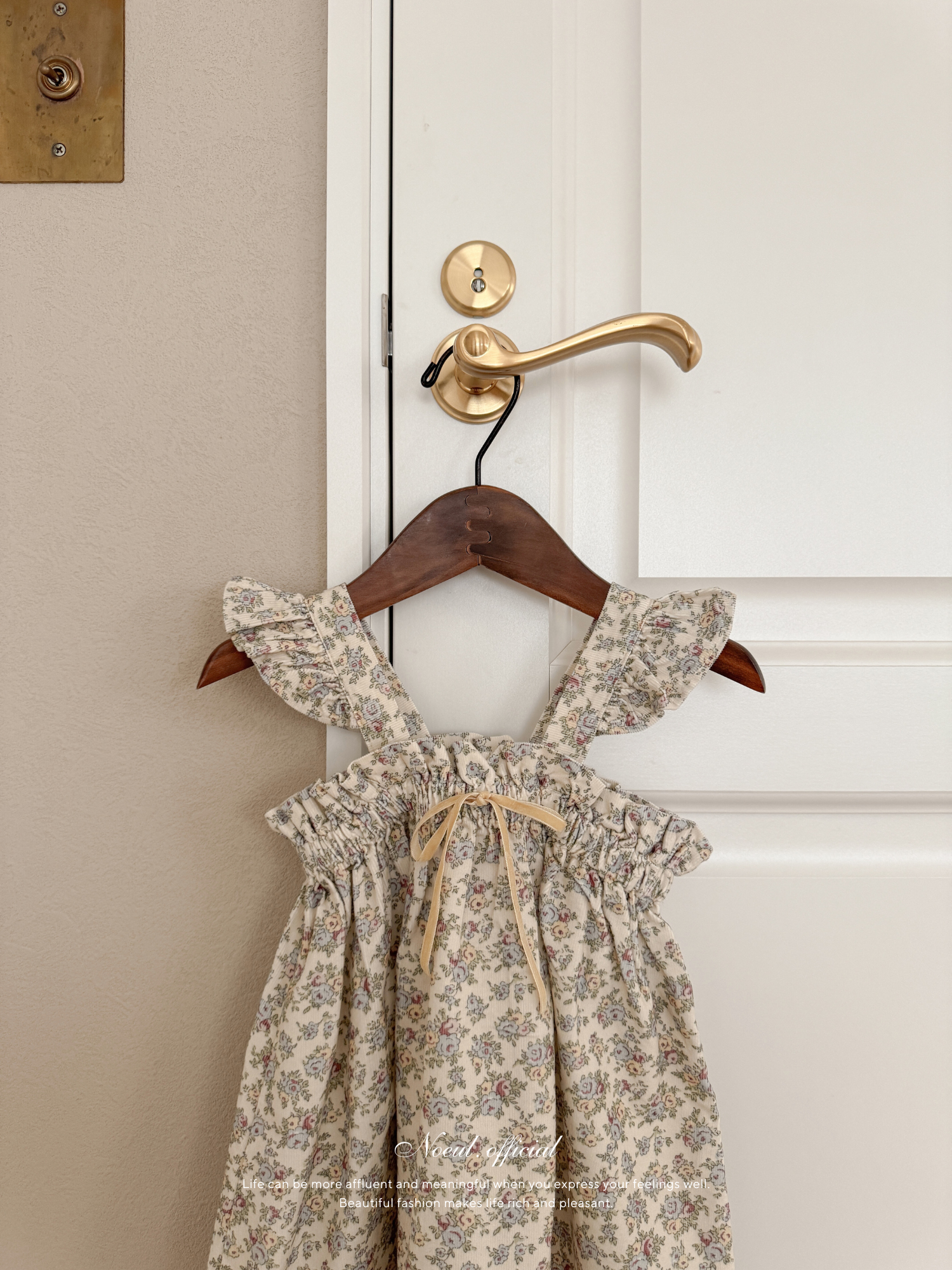 Garden frill ribbon one-piece