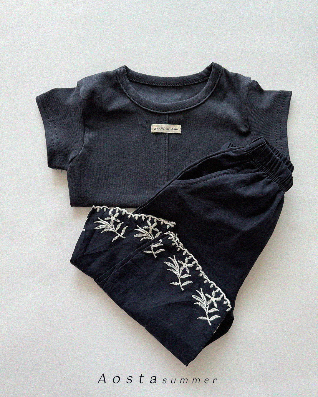 ［Aosta］Necessary tee