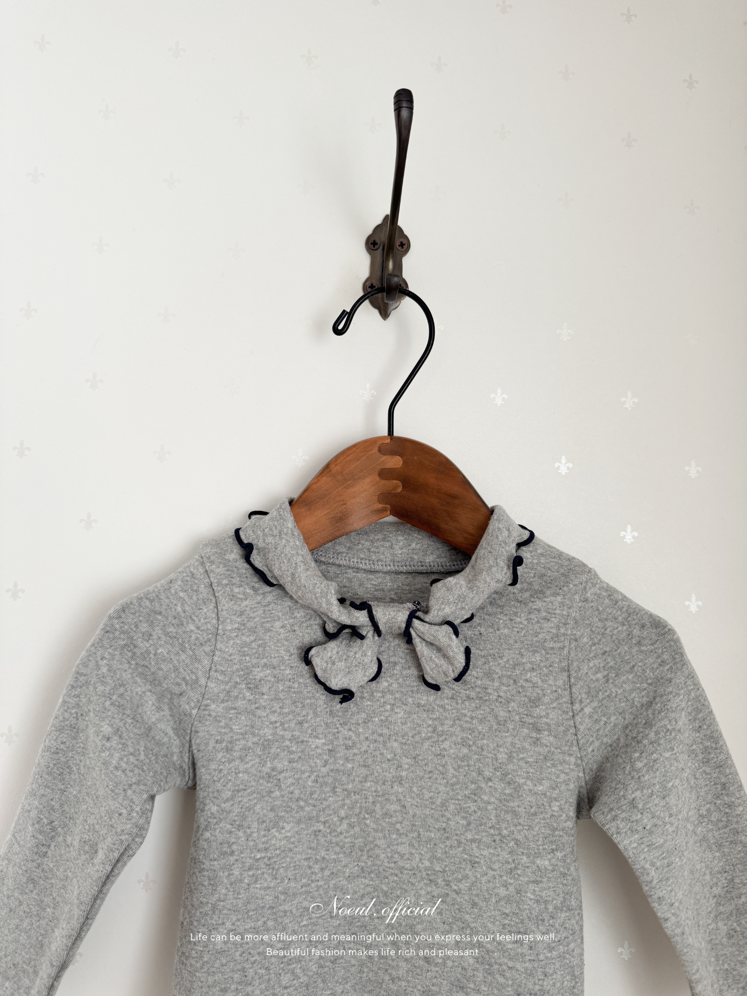 Tie mellow tops