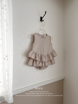 Blooming flower set