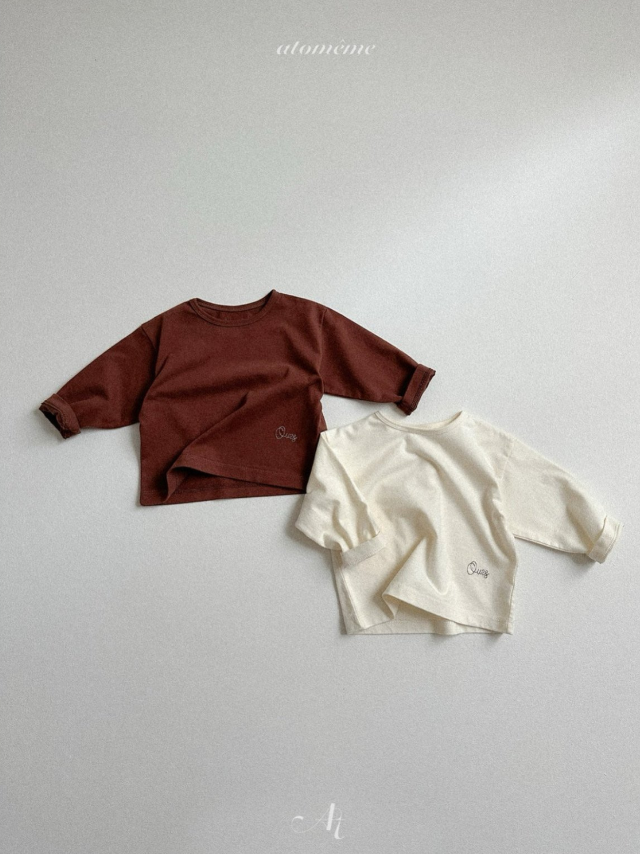 [atomeme] Ours Embroidery Tee