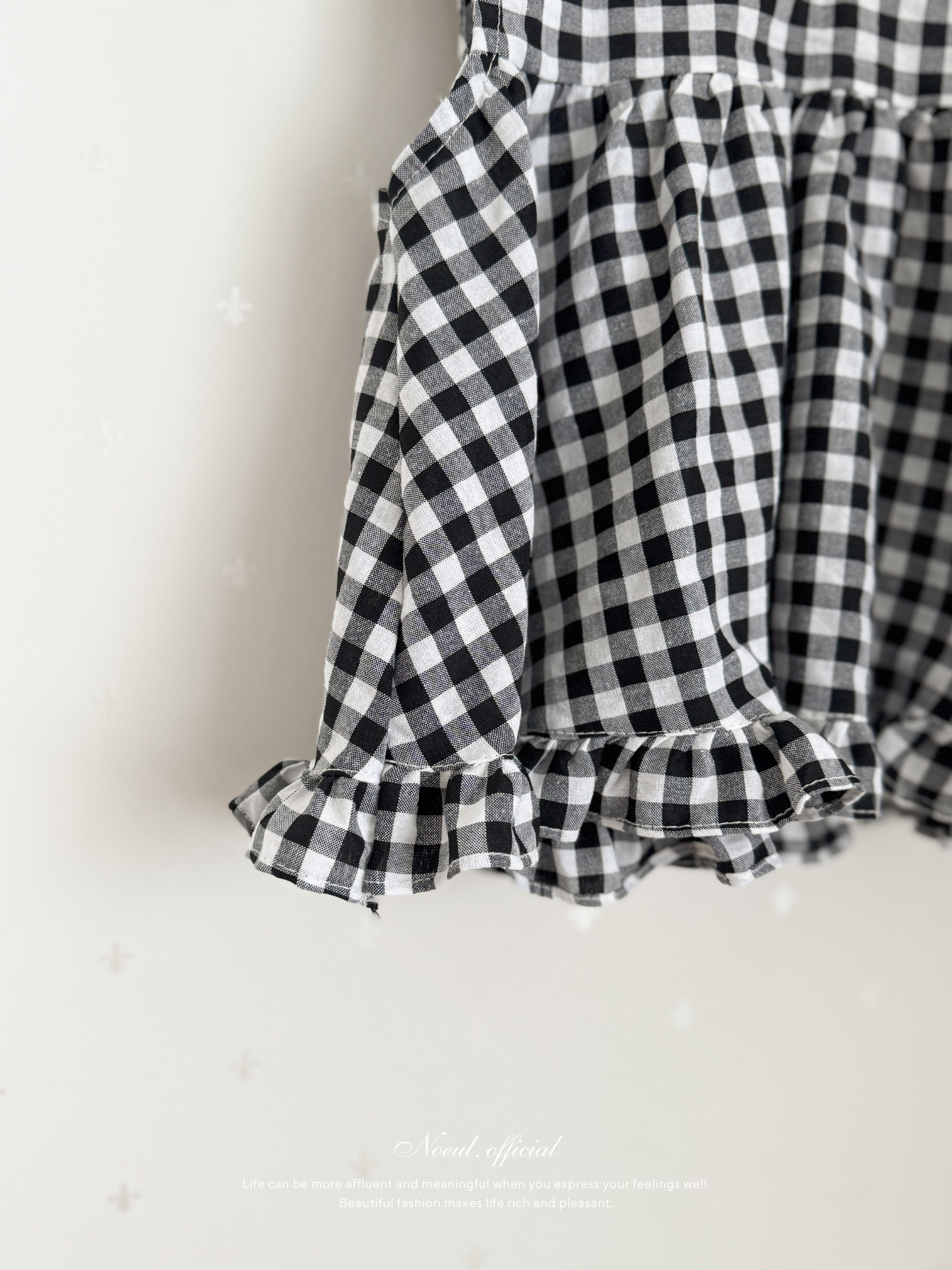 Check frill blouse