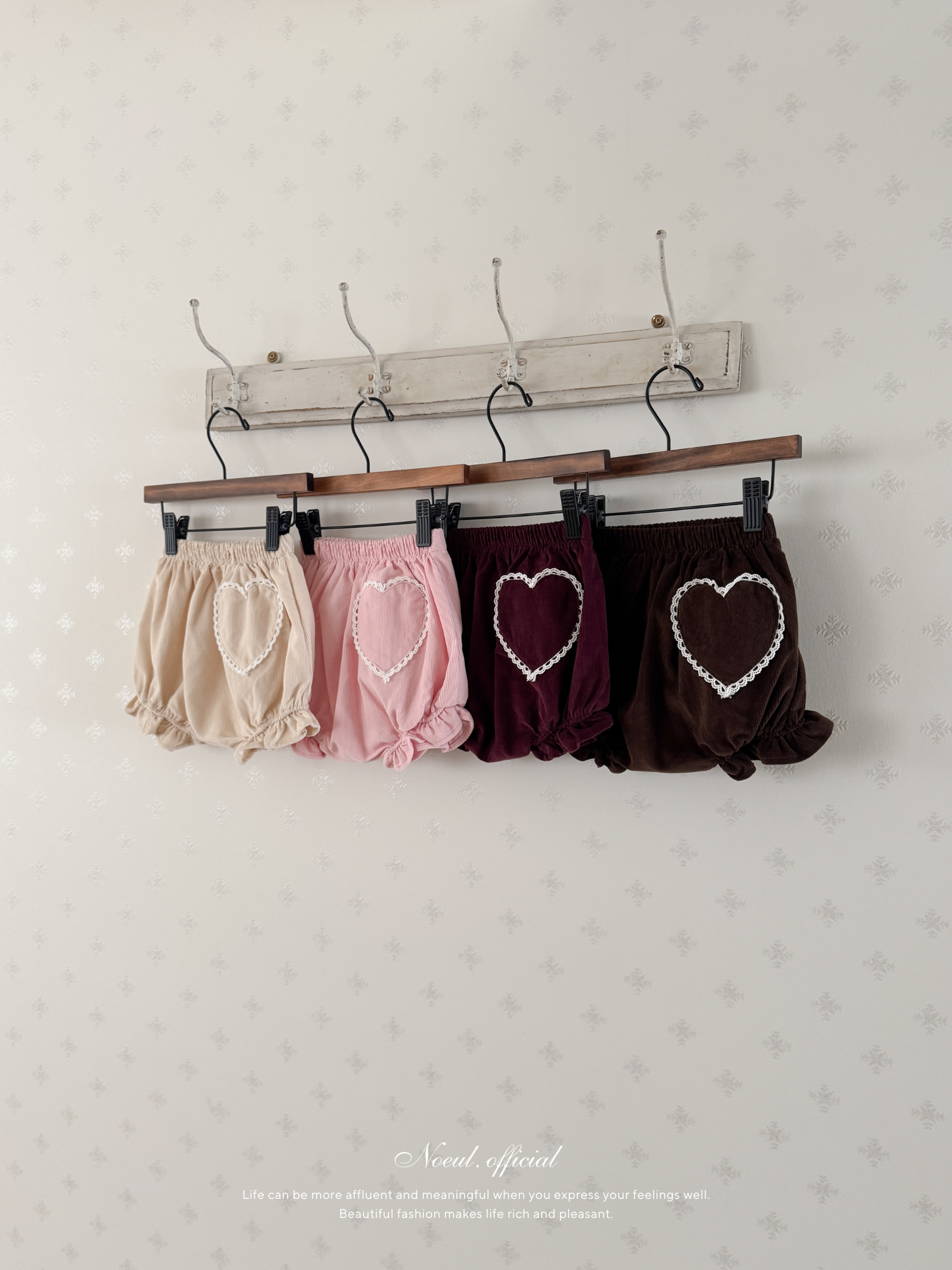 Heart corduroy frill bloomer