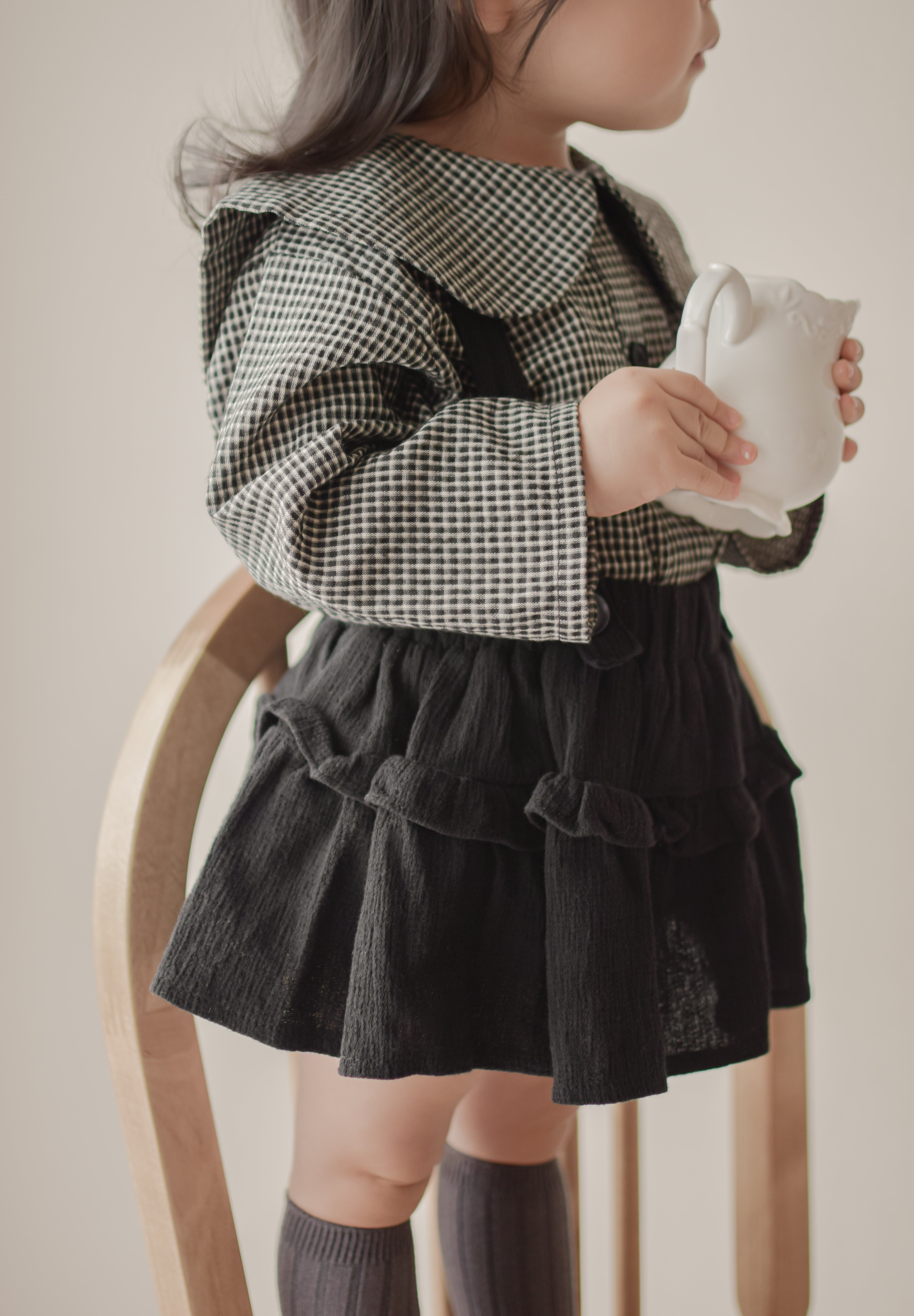 Check collar blouse