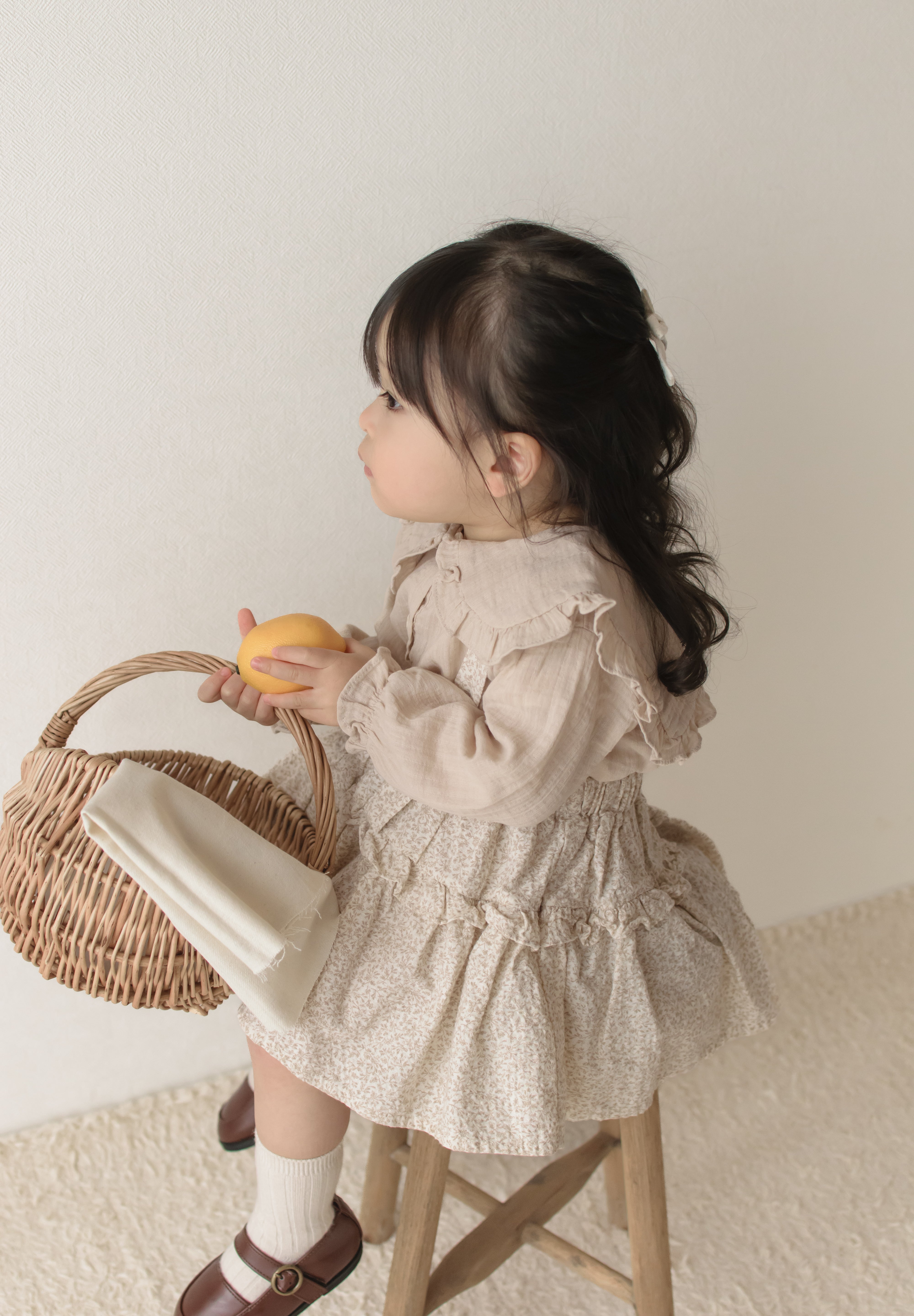 Dobby frill suspender skirt