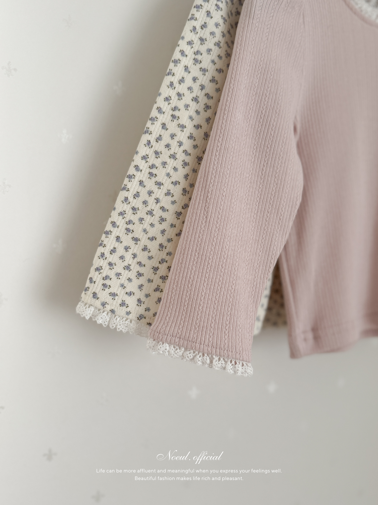 Mable ribbon lace tee