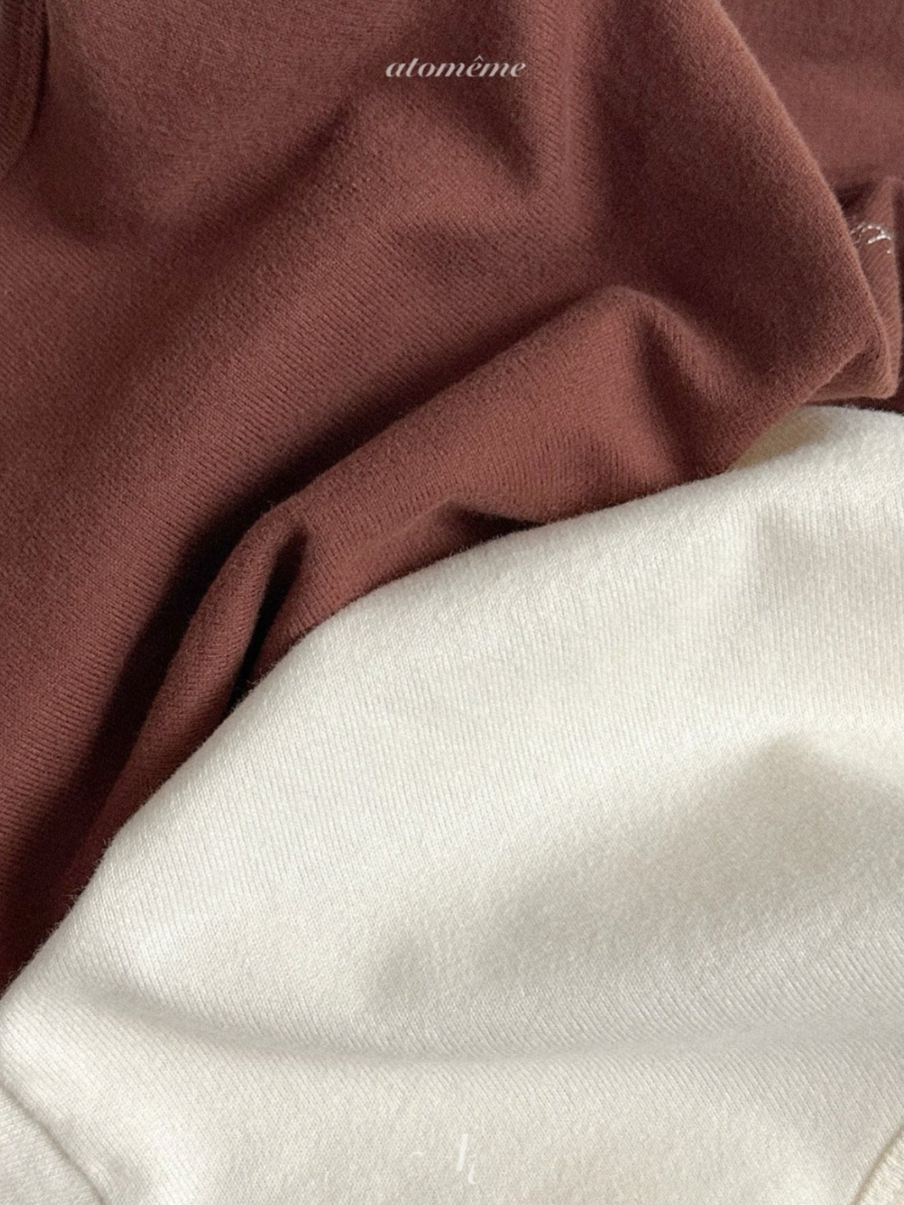 [atomeme] Ours Embroidery Tee