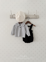 Check balloon blouse