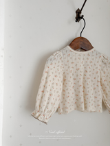 Jerry eyelet tops