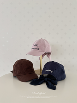 Little moment cap