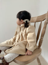 Butter collar coat