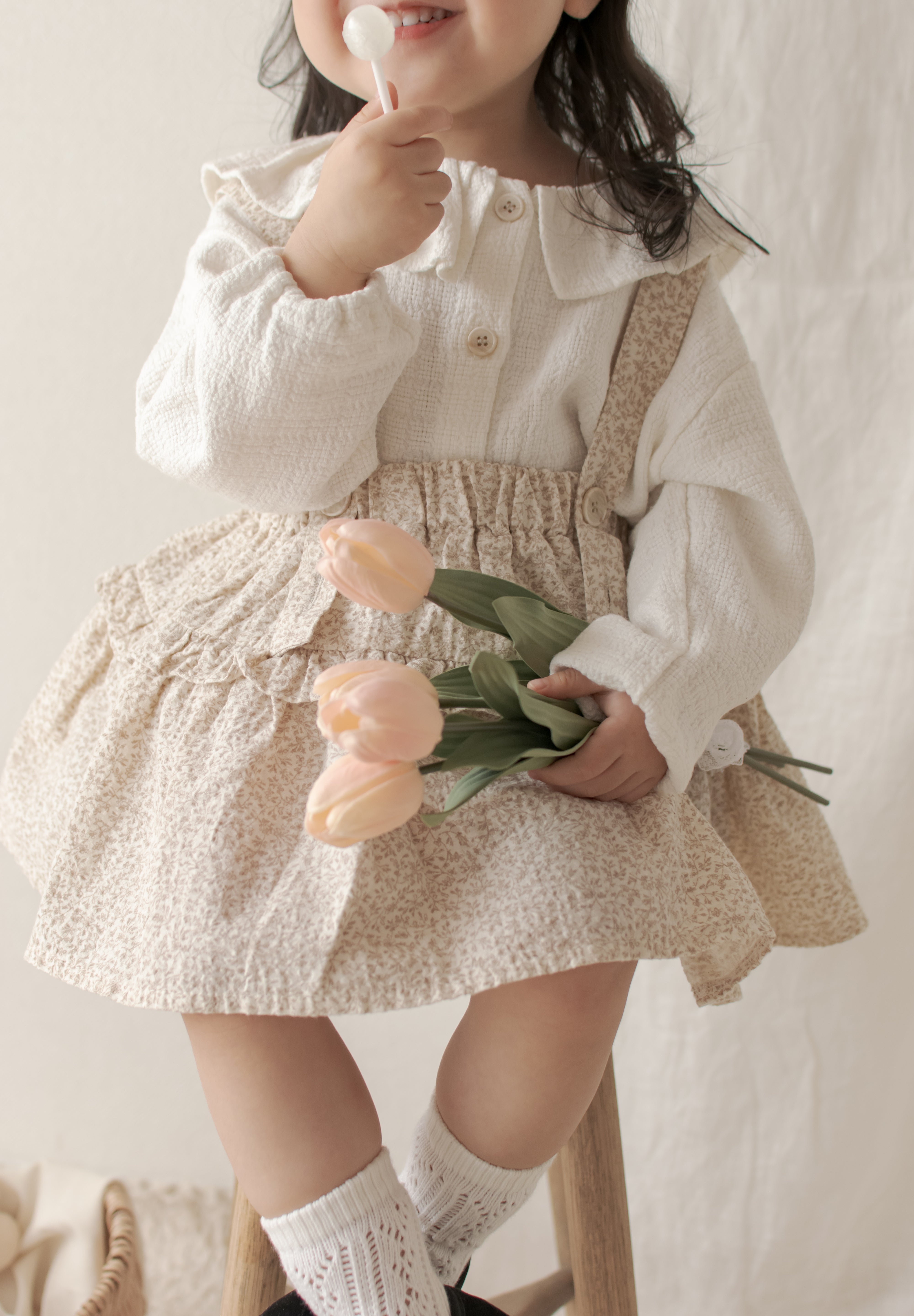 Dobby frill suspender skirt