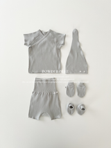 Baker newborn rompers set