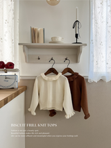 Biscuit frill knit tops