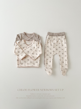 Chloe flower newborn set up