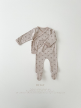 Chloe flower newborn set up