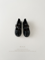 Chopin strap shoes