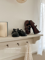 Chopin strap shoes