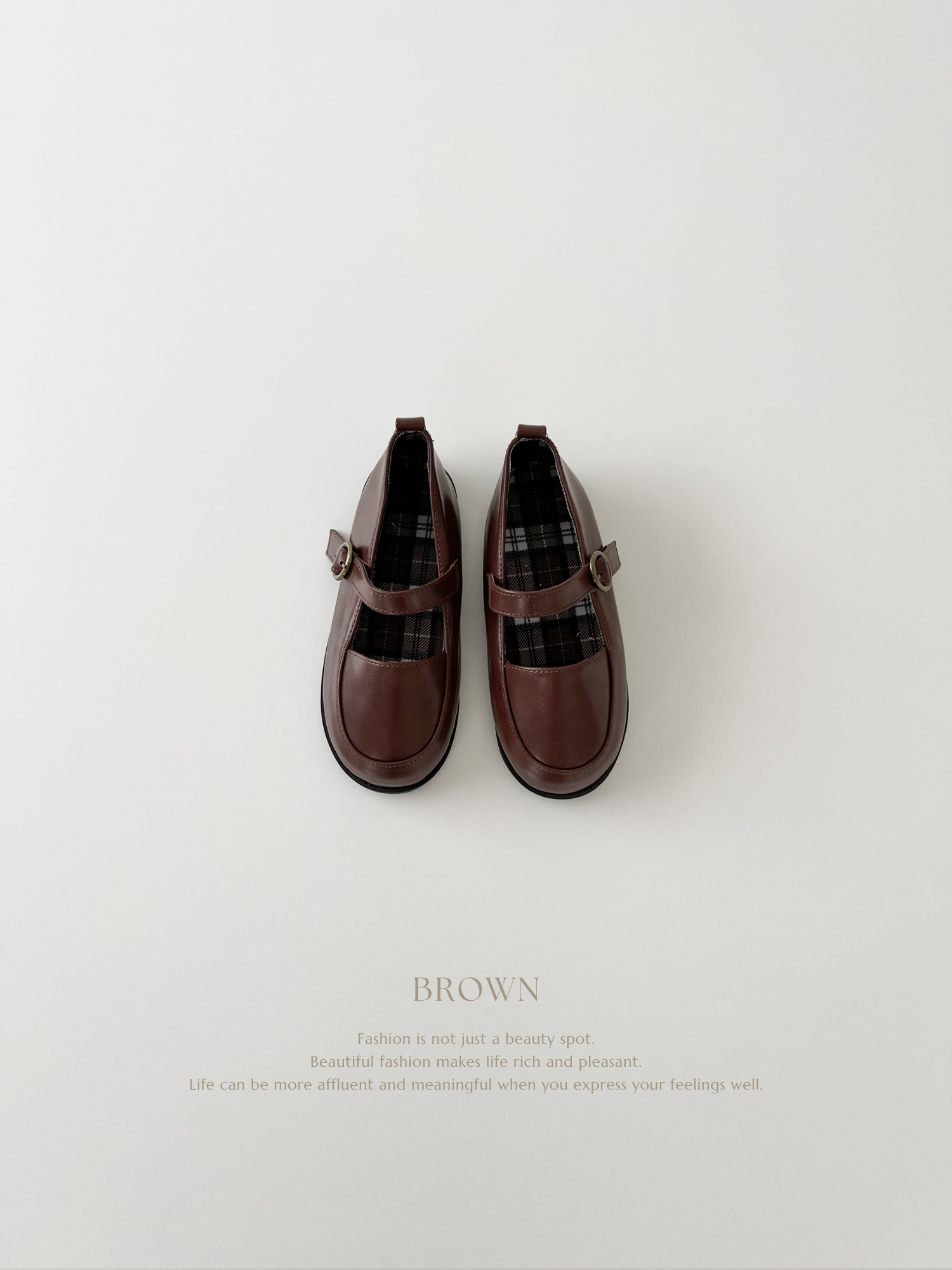 Chopin strap shoes