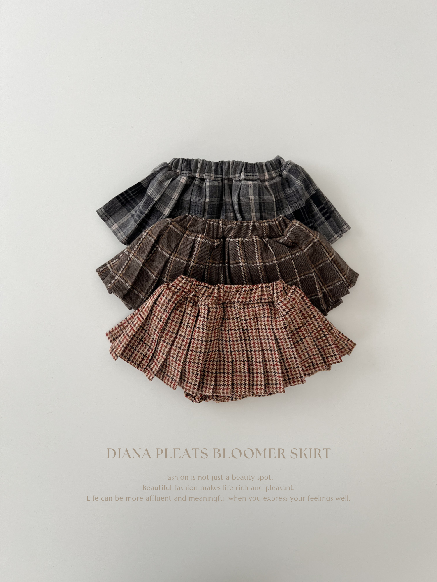 Diana pleats bloomer skirt